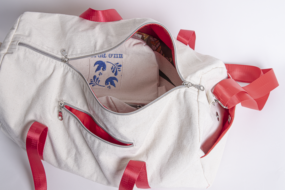 Bolsa De Cochinadas Travel Bag